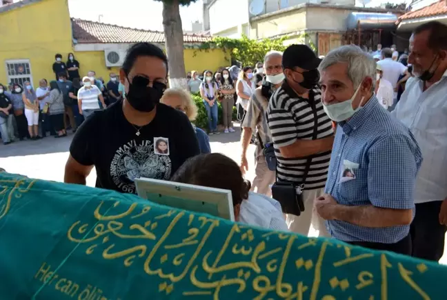 Takla atan otobüste hayatını kaybeden genç tıbbiyeli gözyaşlarıyla son yolculuğuna uğurlandı