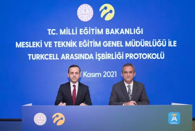 Turkcell ve MEB'den gençlere yazılımcı olma fırsatı