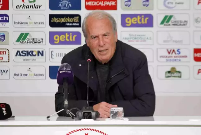 Mustafa Denizli: 