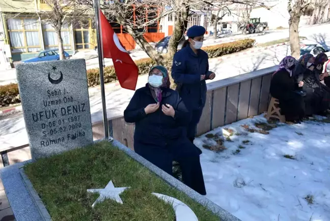 Son dakika... Çığda şehit düşen Jandarma Uzman Onbaşı Ufuk Deniz dualarla anıldı