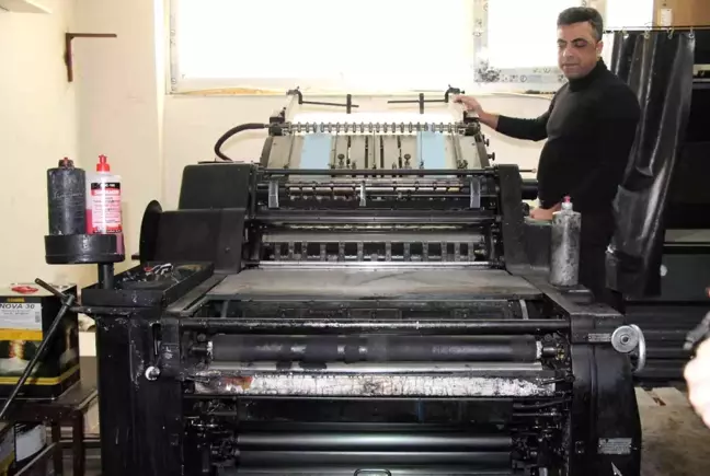 Yazılı basın, nostalji olmamak için sanal medyaya direniyor