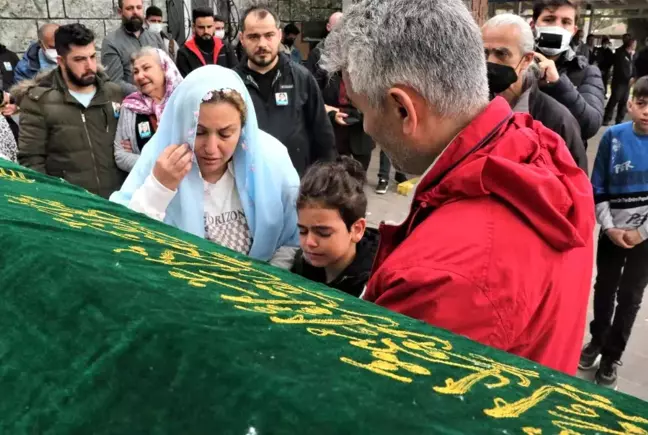 23 gün boyunca yaşam savaşı veren Mahra'ya acı veda! Kardeşinin son dokunuşu yürek yaktı