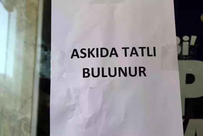 Mardin'de Osmanlı geleneği 'askıda ekmek', 'askıda tatlı' olarak devam ediyor