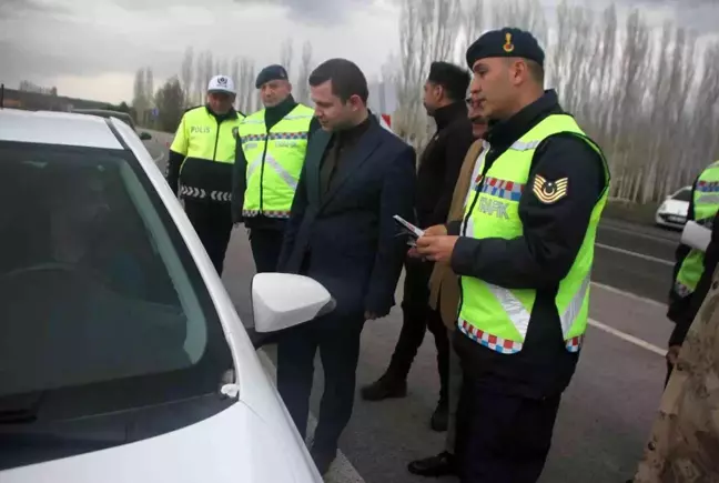 Son dakika! Malazgirt'te polis ve jandarmadan 'Bayramınız Kemerli Olsun' uygulaması