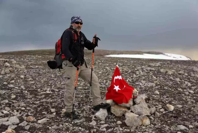 Türkiye'nin ilk solo dağcısı, 59. zirvesine Ilgaz Dağı'nda ulaştı