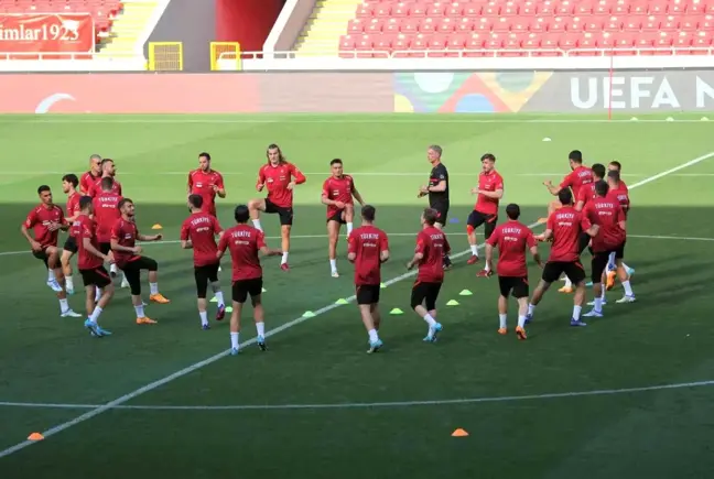 A Milli Futbol Takımı, Litvanya maçı hazırlıklarını sürdürdü