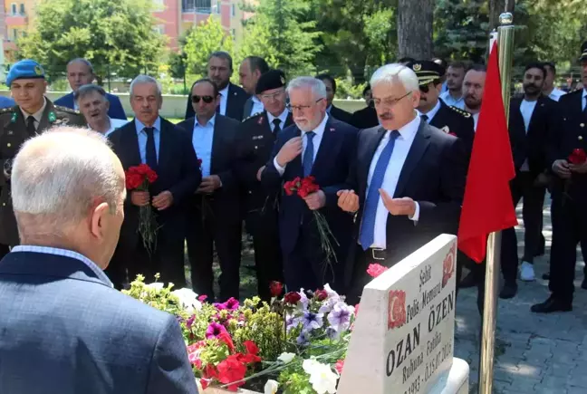 15 Temmuz şehidi mezarı başında anıldı