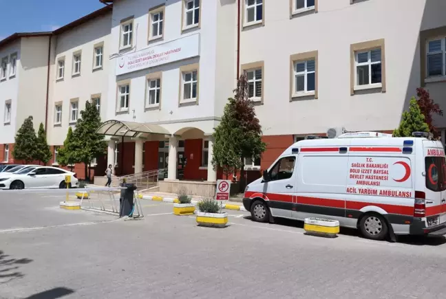 Aynı köyde zehirlenen 20 kişi hastaneye kaldırıldı