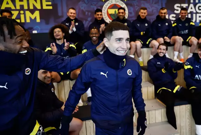 Duygulandıran jest! Fenerbahçeli futbolcular Emre Mor'un acısına daha fazla dayanamadı