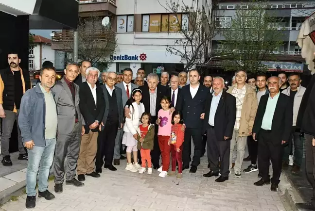 Mehmet Sarı'dan Taşova'da 17. geleneksel toplu iftar