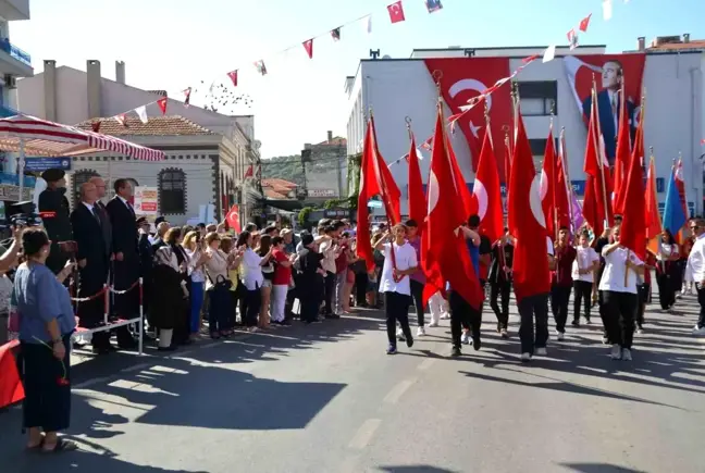 Ayvalık'ta Düşman İşgalinden Kurtuluşun 101. Yılı Kutlandı