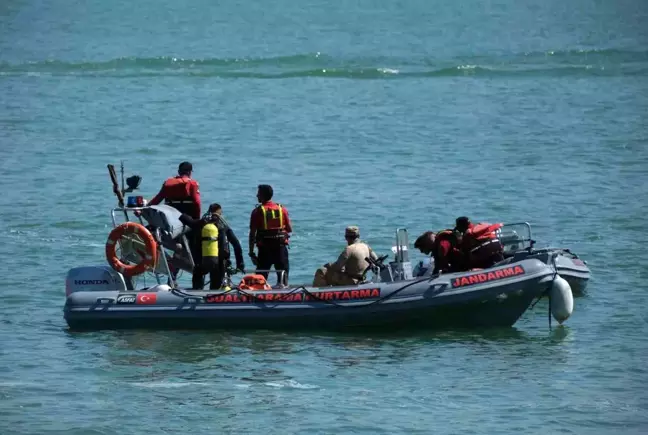 İzmir'deki orman yangınında helikopter düştü, 3 mürettebat hayatını kaybetti