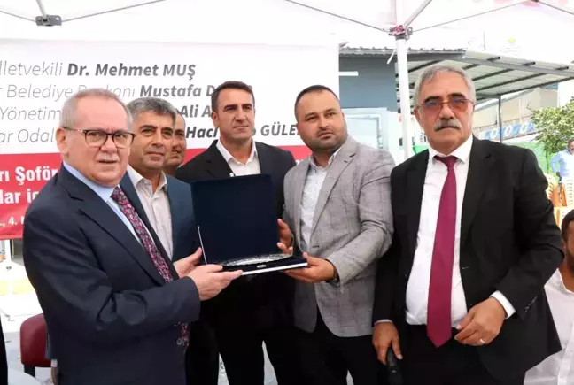 Samsun Büyükşehir Belediye Başkanı Mustafa Demir, şoför esnafı ile bir araya geldi