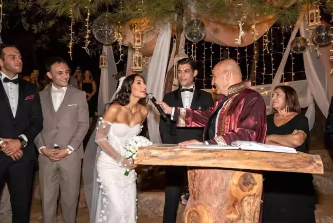 Kılıçdaroğlu, Tunç Soyer'in kızının nikah törenine katıldı