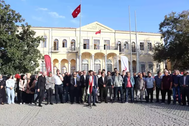 Yeniden Refah Partisi İsrail'in Filistin'e yönelik saldırılarını kınadı