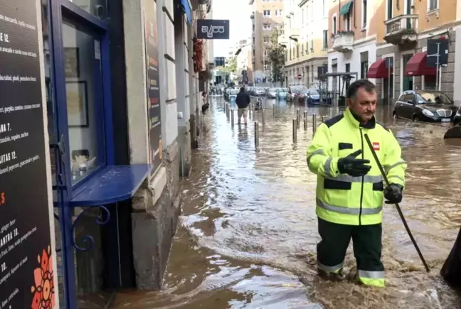 İtalya'nın Kuzeyinde Şiddetli Yağış: Milano Sokakları Göle Döndü