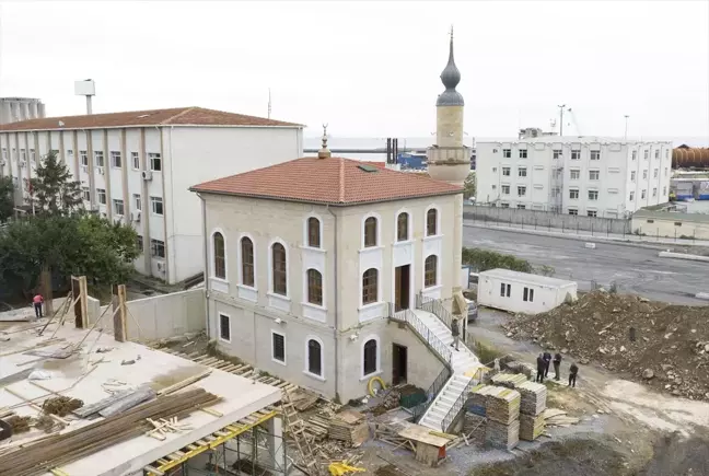 İstanbul'da Yıkılan Kavak İskele Camisi Tarihi Vesikalardan Yola Çıkılarak Yeniden İnşa Edildi