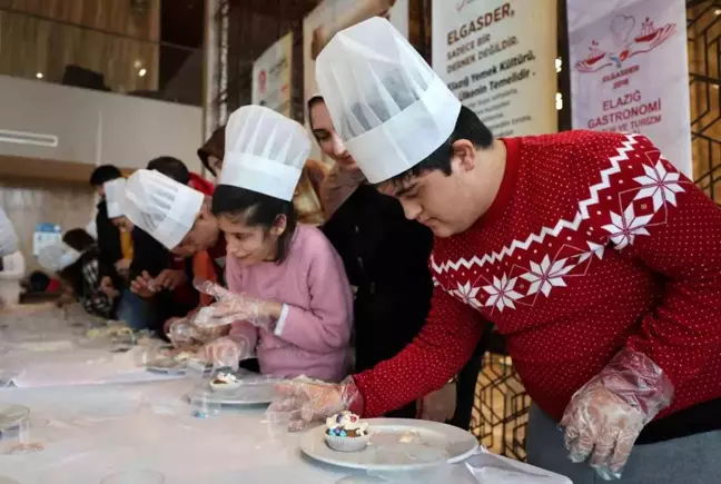 Elazığ'da Engelli ve Depremzede Çocuklar İçin Pasta Yarışması Düzenlendi