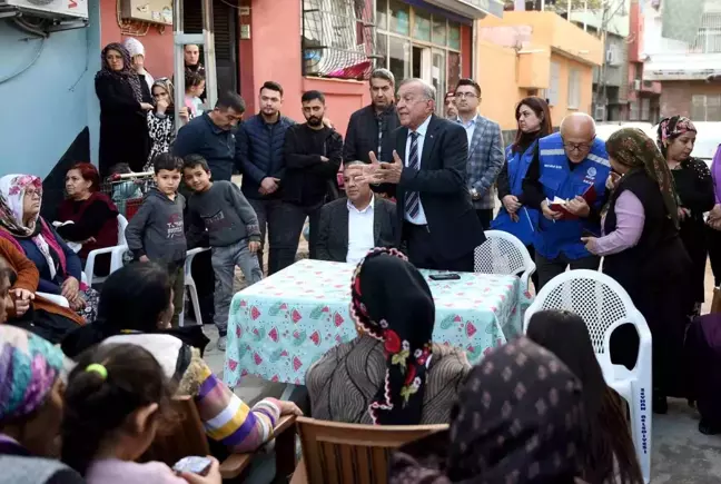 Seyhan Belediye Başkanı Akif Kemal Akay, Yenibey Mahallesi'nde Kadınlarla Buluştu