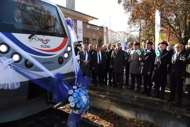 Güller Ekspresi Isparta-İzmir arasında gündüz seferlerine başladı