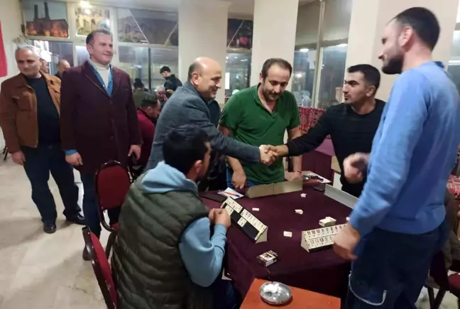 Altınova Belediye Başkanı Dr. Metin Oral Kahvehaneleri Gezdi