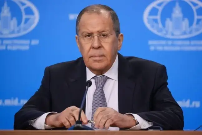 Rusya Dışişleri Bakanı Lavrov'dan İran'a Taziye Mesajı: 'Gerçek Vatanseverler Olarak Hatırlayacağız'