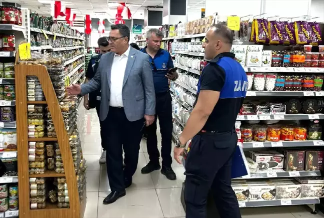 Çorlu Belediyesi Zincir Marketleri Denetledi