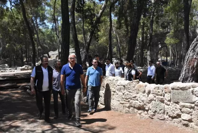 Kültür ve Turizm Bakanı Phaselis Antik Kenti'nde ziyaretçi yönetim planını açıkladı