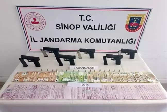 Sinop'ta silah kaçakçılığı operasyonunda çok sayıda tabanca ele geçirildi