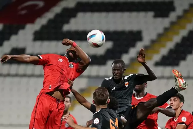 Manisa FK ve Adanaspor Berabere Kaldı