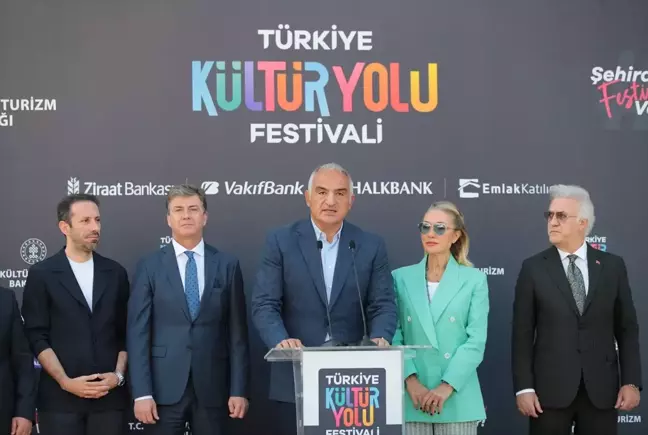 Türkiye Kültür Yolu Festivali'nin son durağı Antalya'daki etkinlikler başladı