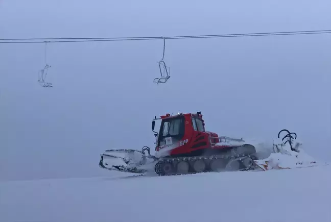 Akdağ Kayak Merkezi'nde Kayak Sezonu Erken Başladı