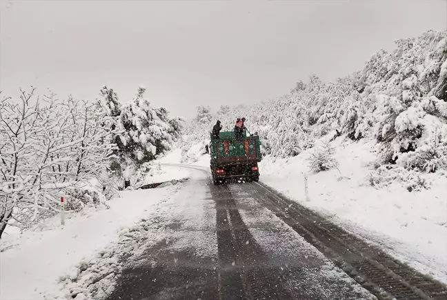 Manisa'nın Yüksek Kesimlerine Kar Yağdı