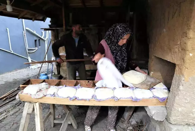 Güneşli Mahallesi'nde Ekmek Üretimi Ekonomiye Katkı Sağlıyor