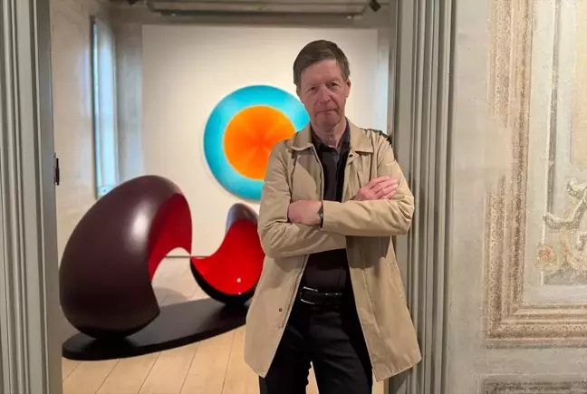 İstanbul'da Çağdaş Sanat Rüzgarı: 'American and European Art' Sergisi Açıldı