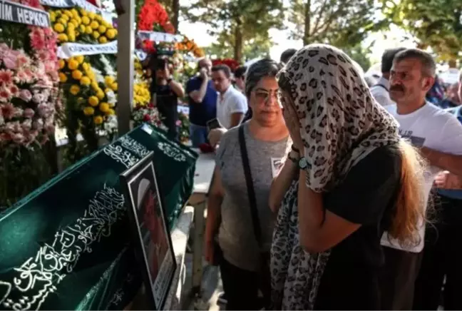 Günay Tuncel'e büyük vefasızlık! Cenaze namazına hiçbir ünlü katılmadı