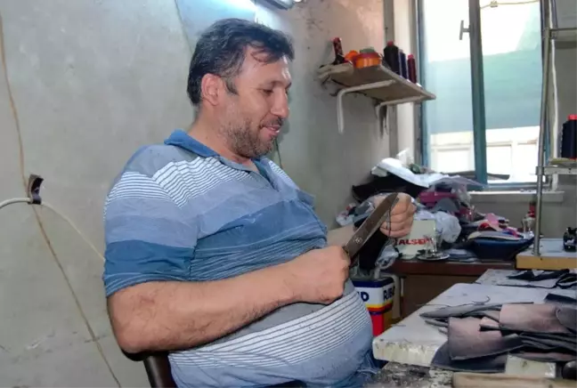 40 yıldır el yapımı ayakkabı üretiyor