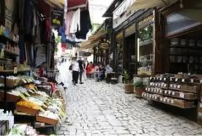 3 bin yıllık geçmişe sahip ilçede turist hareketliliği başladı