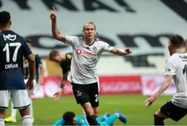 Beşiktaş, derbide F.Bahçe'yi 2-0 yendi ve ligi ilk 4 sırada bitirmeyi garantiledi