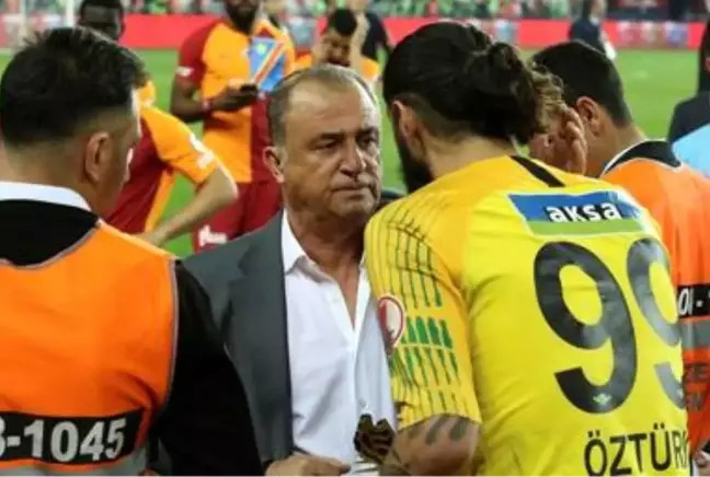 Fatih Terim'in onayı sonrası Galatasaray, Fatih Öztürk'le anlaşma sağladı