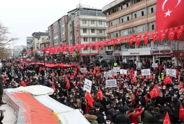 Son dakika! Gara'da 13 Türk vatandaşının şehit edilmesine tepki yürüyüşü (3)