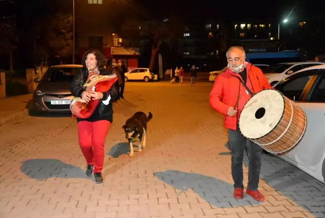 Maltepe'de alışılmamış sahur...Tulum sesleriyle uyandırdılar