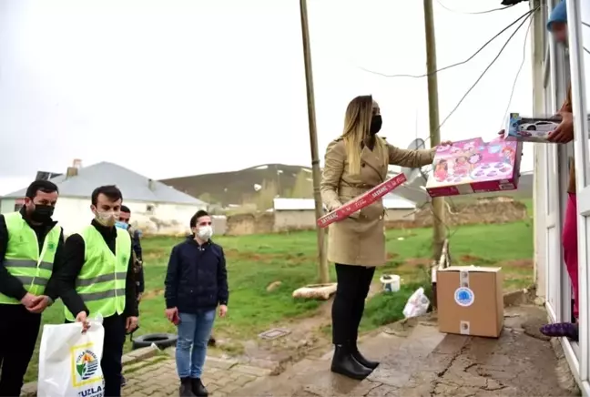 Tuzla'dan Van'a 'Gönül Elleri