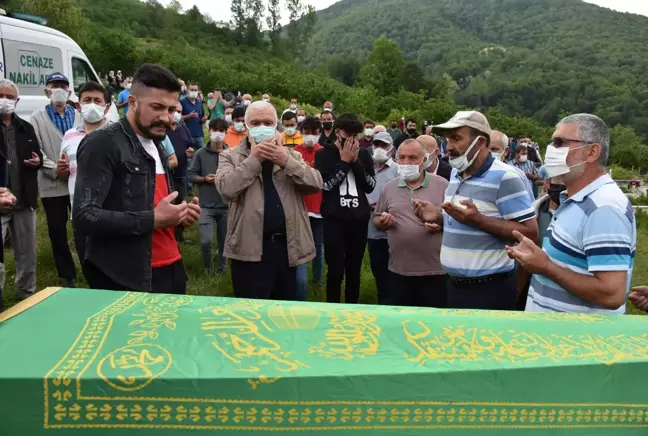 Ordu'da gölette boğulan iki genç toprağa verildi