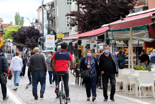 Bulgaristan ve Yunanistan'la yapılan aşı sertifikası anlaşması Edirneli esnafları sevindirdi