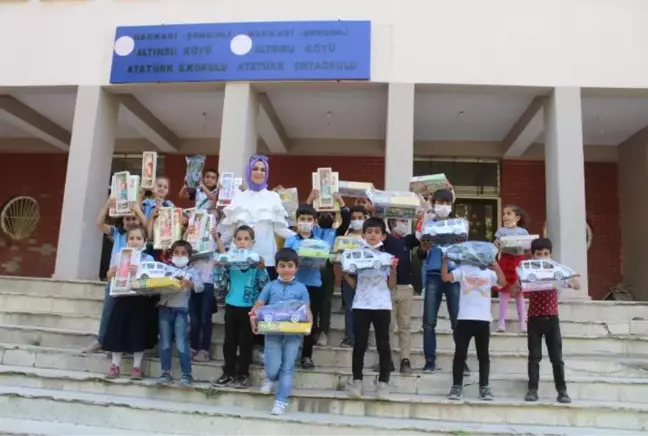 Son dakika haberleri! Tüm Şehit Çocukları Yardımlaşma Derneği Başkanı Kaya, Şemdinlili çocuklarla bir araya geldi