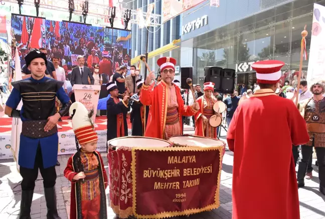 24. Malatya Kültür Sanat Etkinlikleri ve Kayısı Festivali başladı