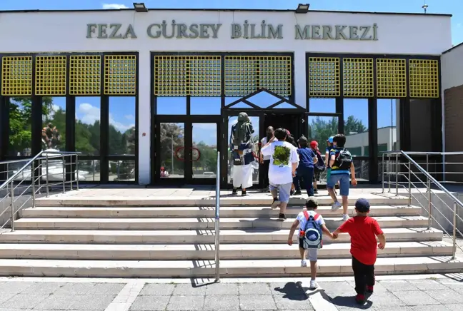 Feza Gürsey Bilim Merkezi'nde eğitimler devam ediyor