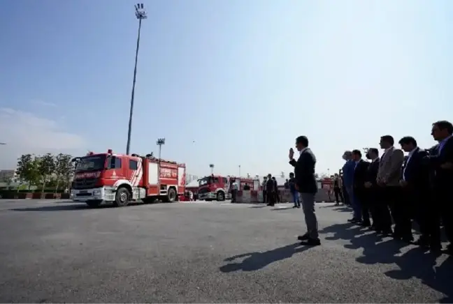 MUĞLA VE ANTALYA'DAKİ YANGINLARA MÜDAHALE EDEN İTFAİYECİLER YENİKAPI'DA KARŞILANDI