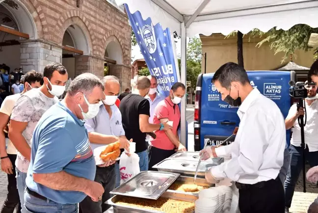 Büyükşehir'den aşure ikramı